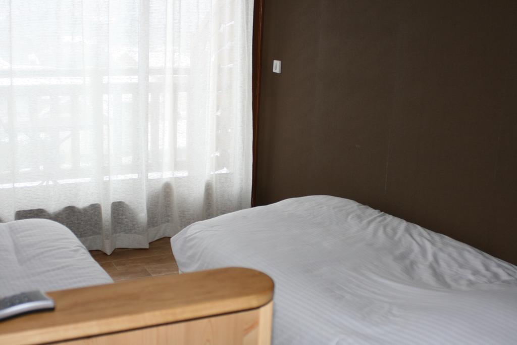 Accueil Savoyard Hotel Mieussy Szoba fotó